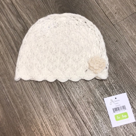 NWT crochet hat with rosette detailing from LeTop - Picture 1 of 3